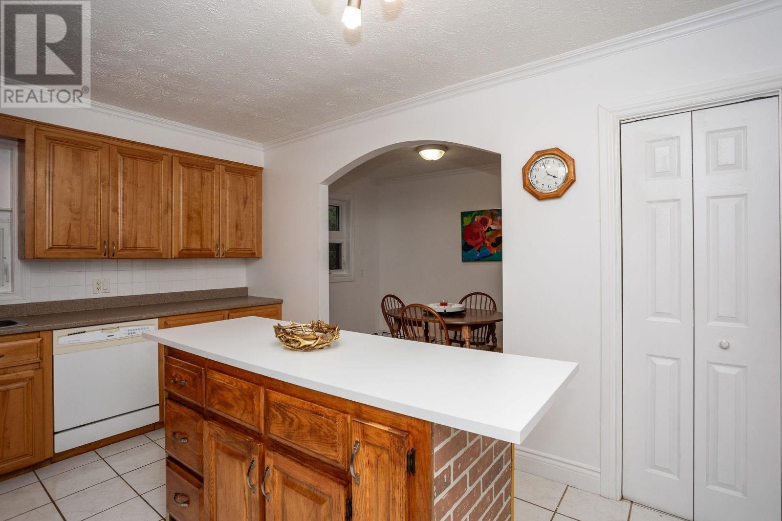 7 Crestview Drive, Charlottetown, Prince Edward Island  C1E 1N4 - Photo 12 - 202526888