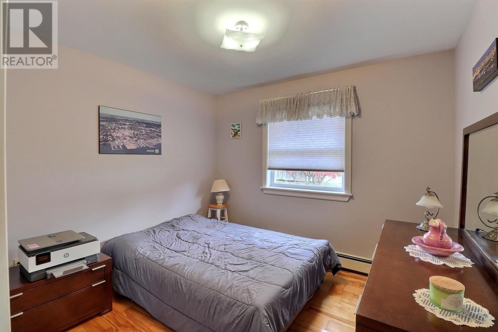 32 Parent Street, Charlottetown, Prince Edward Island  C1C 1R2 - Photo 11 - 202526930