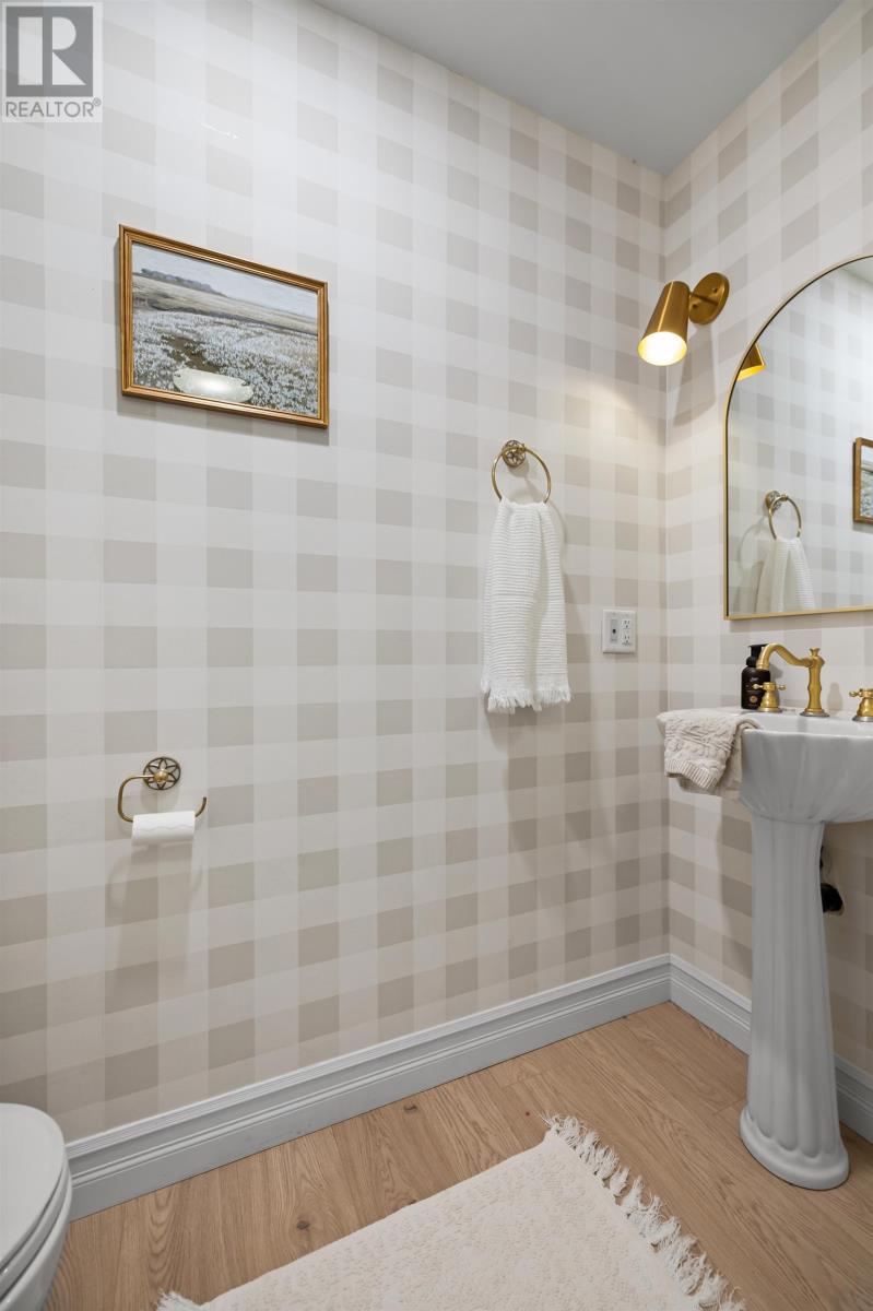 8 Macneill Avenue, Clyde River, Prince Edward Island  C0A 1H1 - Photo 36 - 202527257