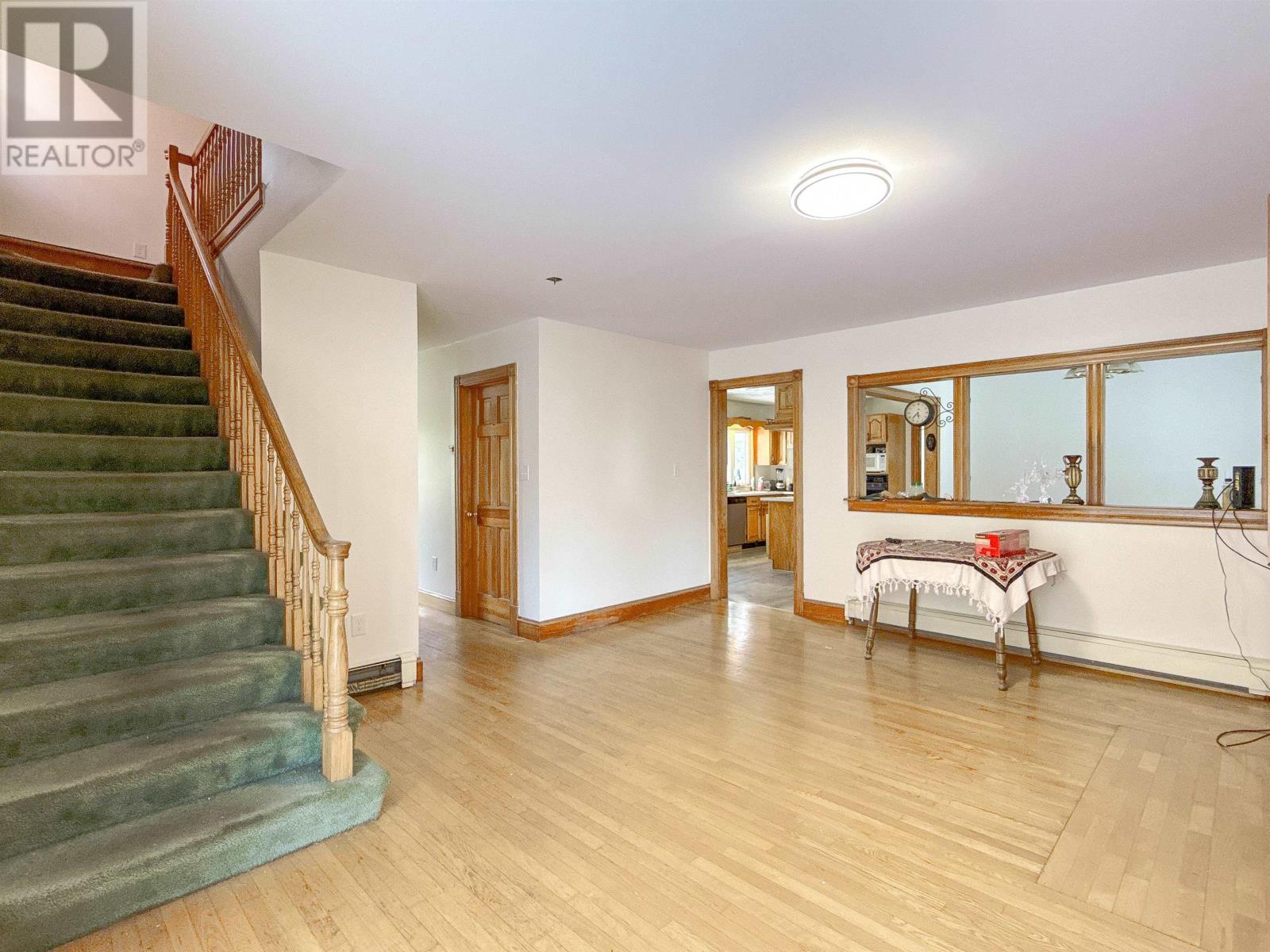 30 Ellis Road, Charlottetown, Prince Edward Island  C1A 6G7 - Photo 2 - 202527329