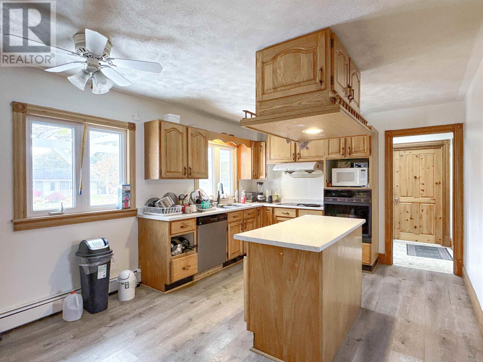 30 Ellis Road, Charlottetown, Prince Edward Island  C1A 6G7 - Photo 9 - 202527329