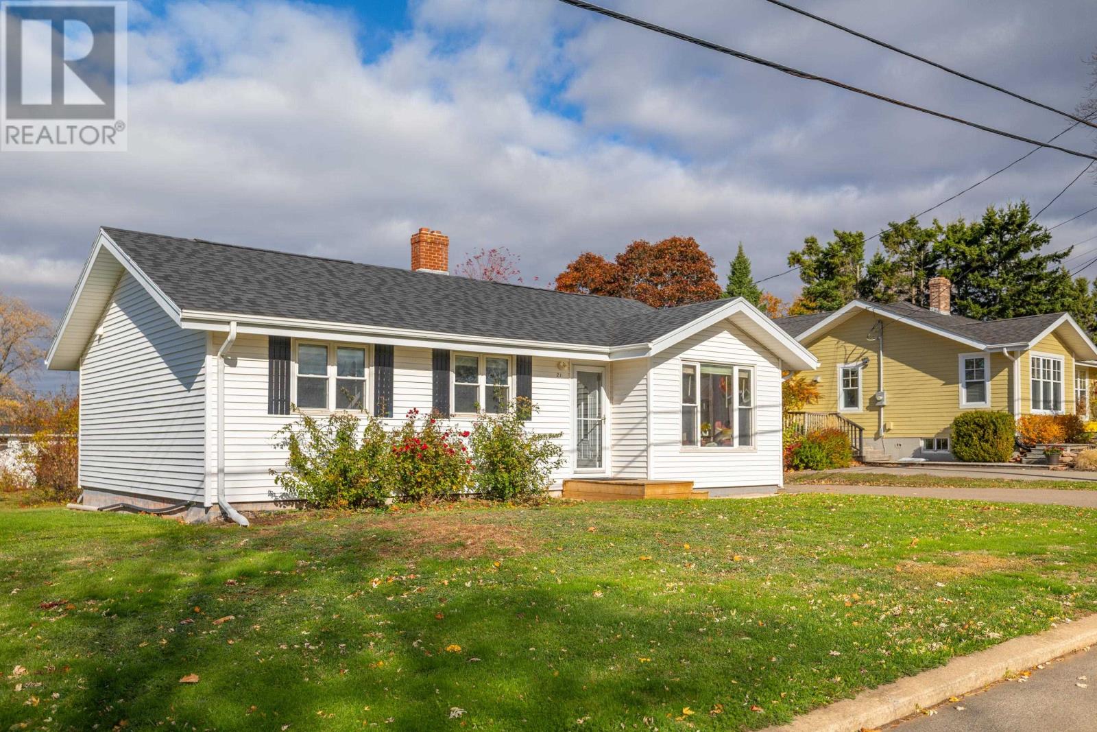 21 Westview Drive, Charlottetown, Prince Edward Island  C1A 3A4 - Photo 33 - 202527339