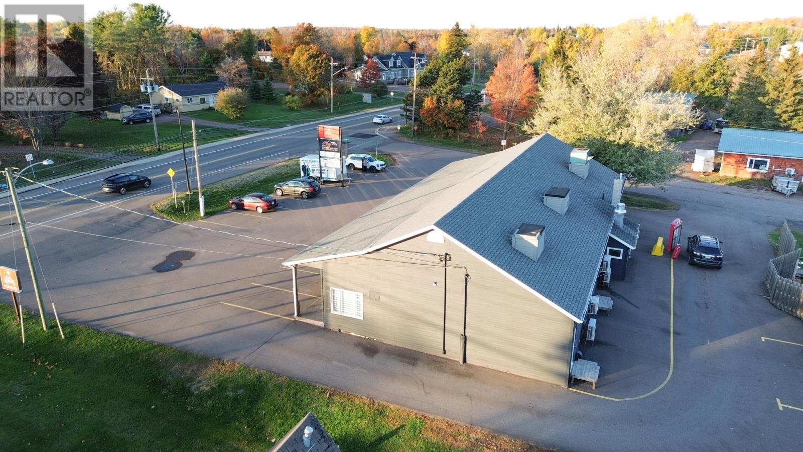 609 Main Street, Cornwall, Prince Edward Island  C0A 1H0 - Photo 5 - 202527864