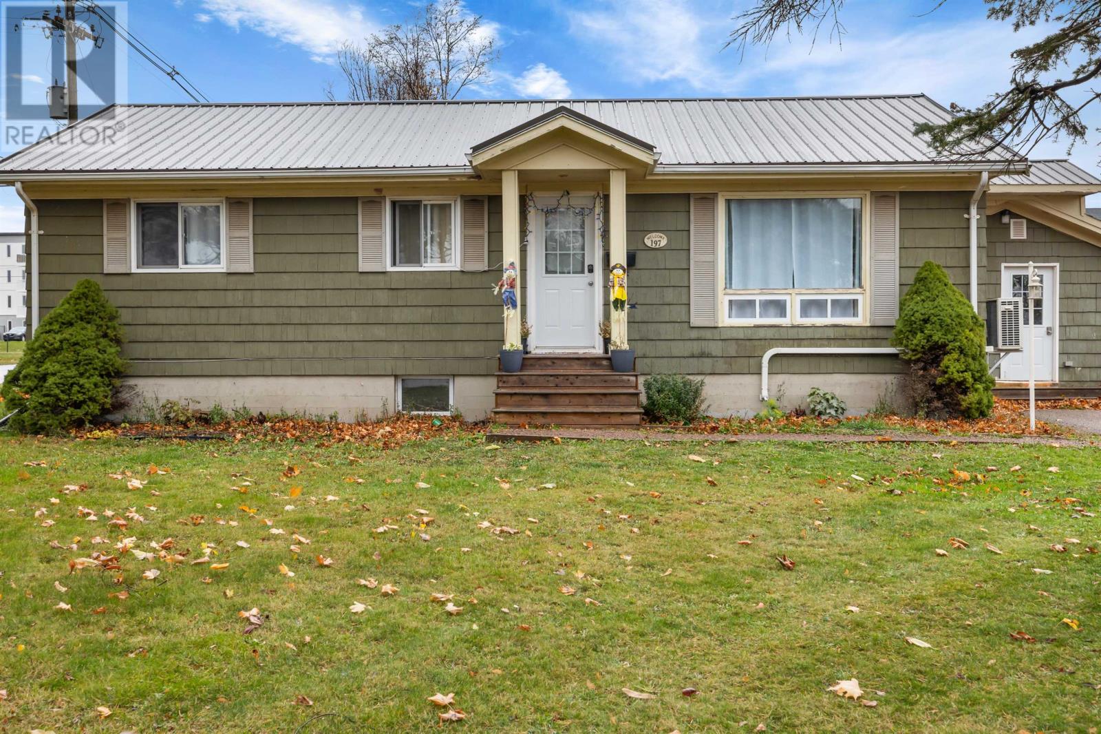 197 Brennan Avenue, Summerside, Prince Edward Island  C1N 2L1 - Photo 4 - 202528019