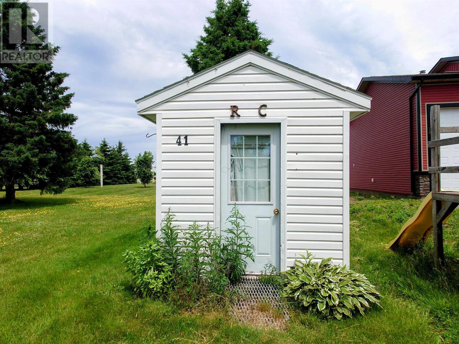 41 Main Drive East, Miscouche, Prince Edward Island  C0B 1T0 - Photo 21 - 202528070