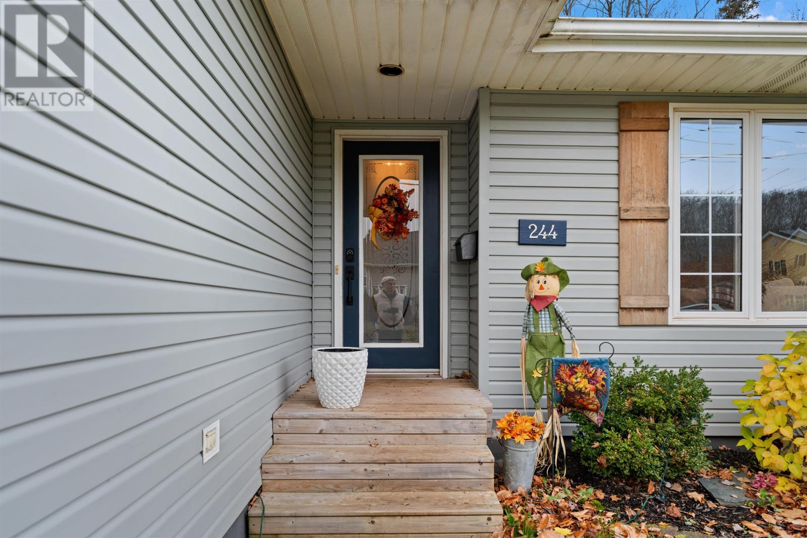 244 Colin Avenue, Summerside, Prince Edward Island  C1N 5W6 - Photo 6 - 202528115