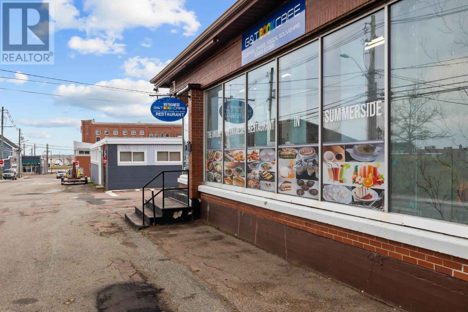 30 Spring Street, Summerside, Prince Edward Island  C1N 3E1 - Photo 3 - 202528130