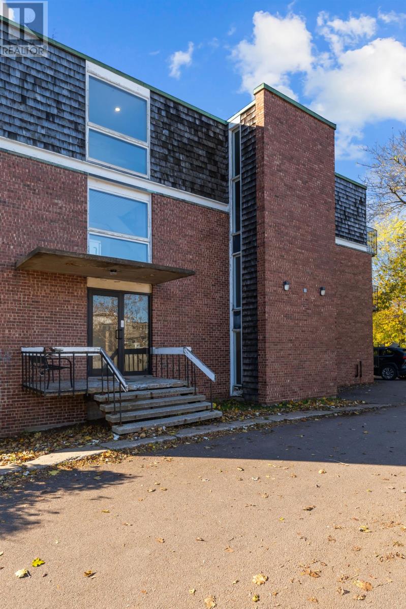 73 Euston Street, Charlottetown, Prince Edward Island  C1A 1W1 - Photo 3 - 202528372