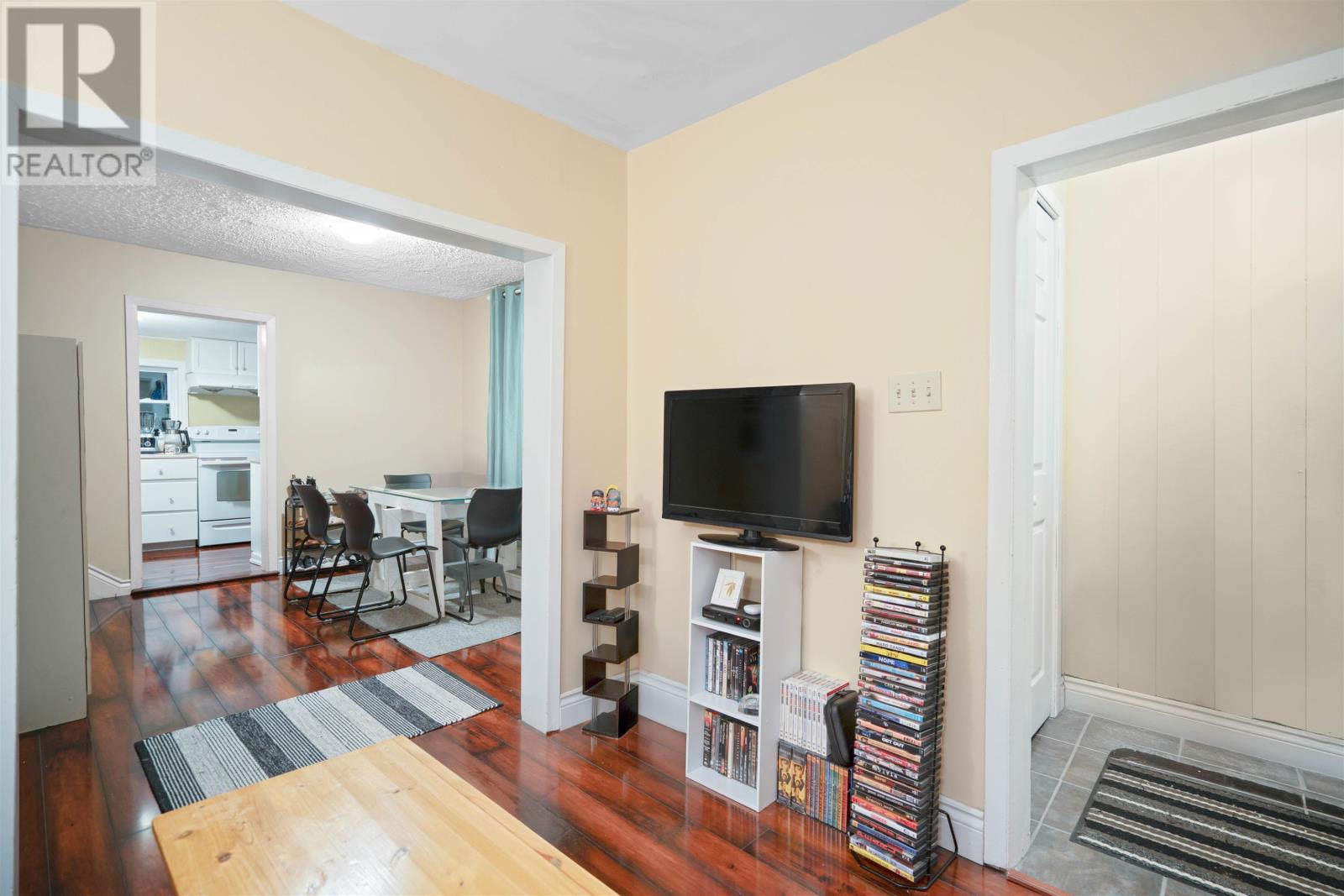 51 Reserve Street, Charlottetown, Prince Edward Island  C1A 2K9 - Photo 3 - 202528384