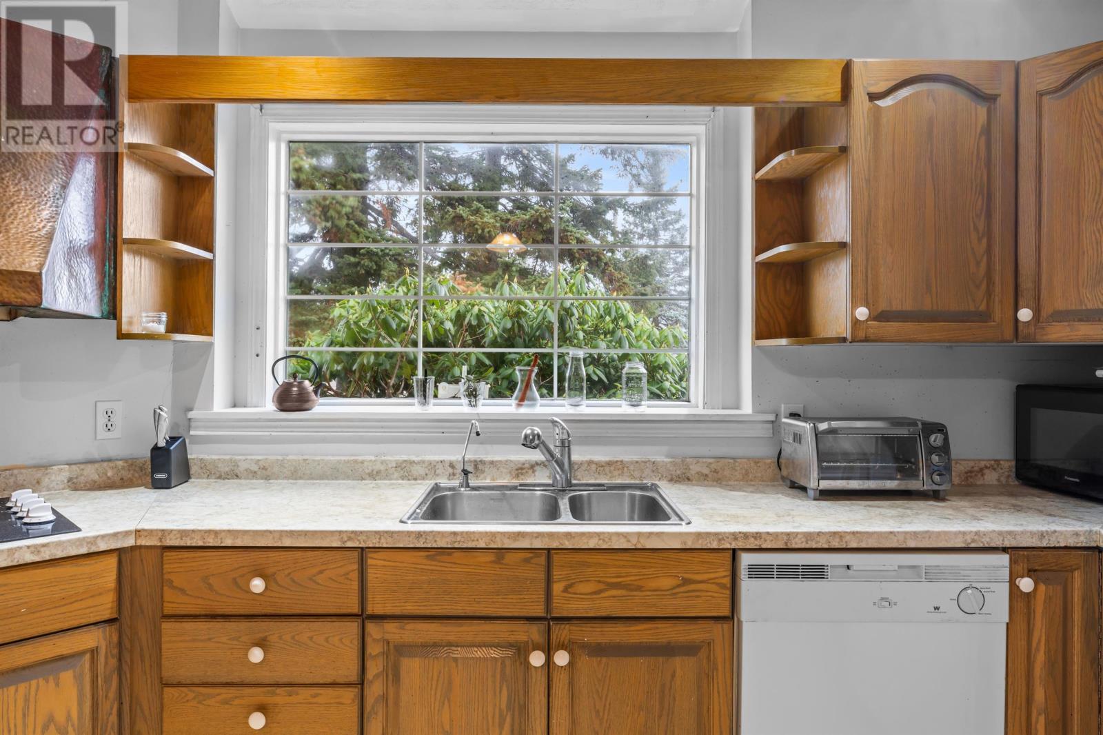 33 Irwin Drive, Charlottetown, Prince Edward Island  C1E 1R9 - Photo 7 - 202528574