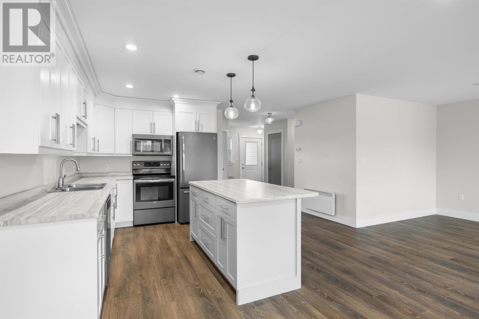 241 Darrach Avenue, Summerside, Prince Edward Island  C1N 0L1 - Photo 10 - 202528942