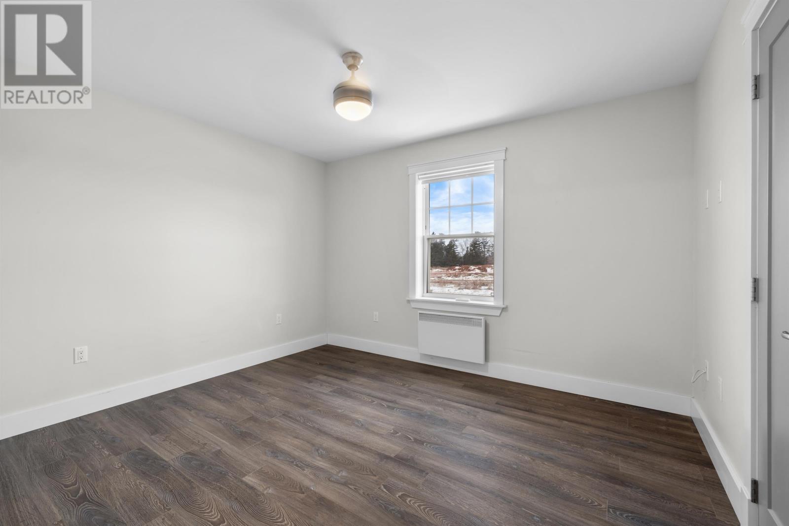 241 Darrach Avenue, Summerside, Prince Edward Island  C1N 0L1 - Photo 15 - 202528942