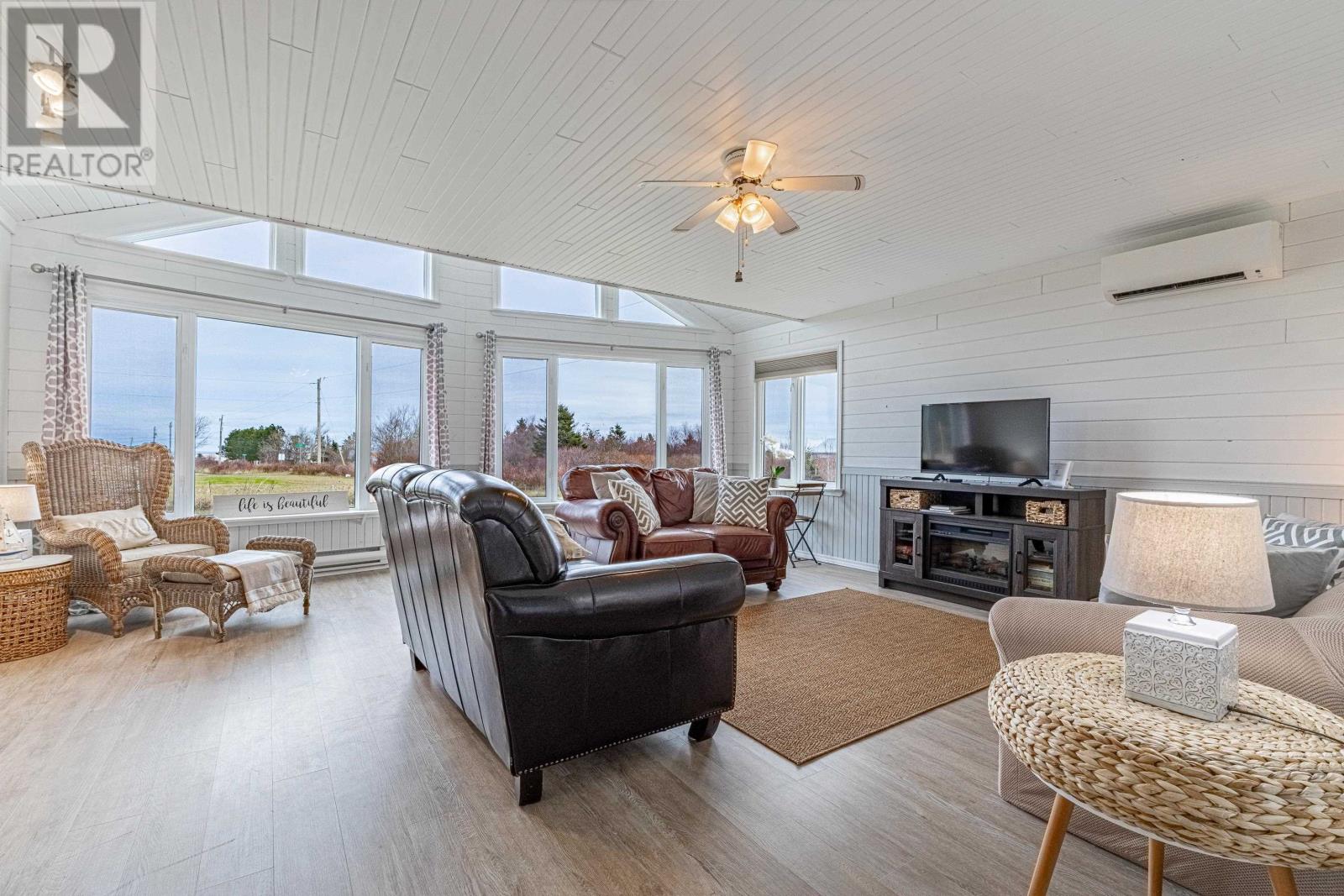 61 Gulf View Road, St. Peter's Harbour, Prince Edward Island  C0A 1S0 - Photo 9 - 202528989