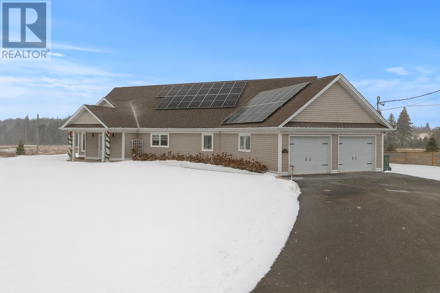 80 Pine Street, Brackley Beach, Prince Edward Island  C1E 2W2 - Photo 1 - 202529128