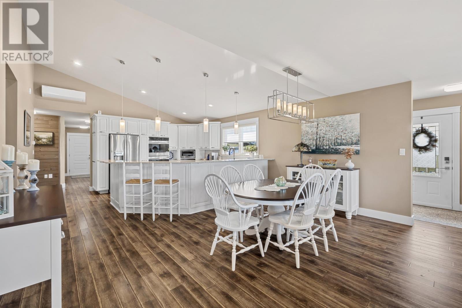 80 Pine Street, Brackley Beach, Prince Edward Island  C1E 2W2 - Photo 14 - 202529128