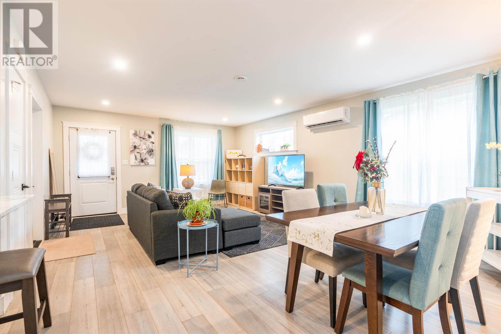 33-35 Aidan Street, Charlottetown, Prince Edward Island  C1E 3P9 - Photo 6 - 202529126