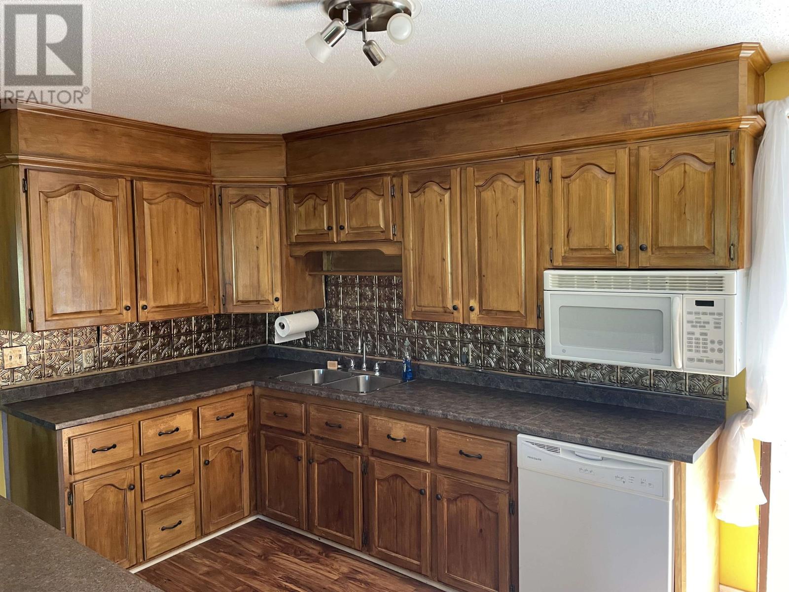 183 Dalton Avenue, Tignish, Prince Edward Island  C0B 2B0 - Photo 9 - 202529295