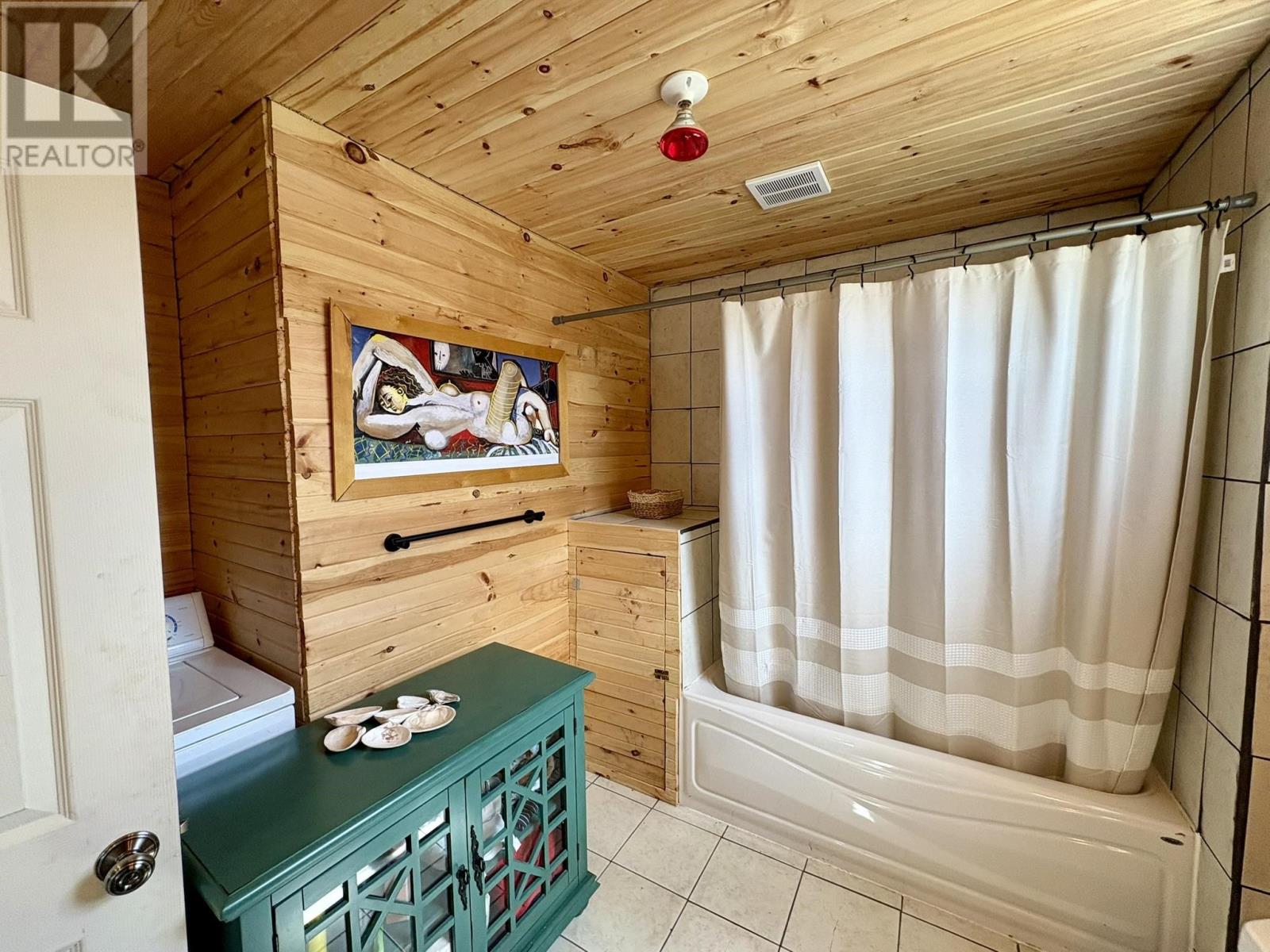 583 Burlington Road, Long River, Prince Edward Island  C0B 1M0 - Photo 10 - 202529442