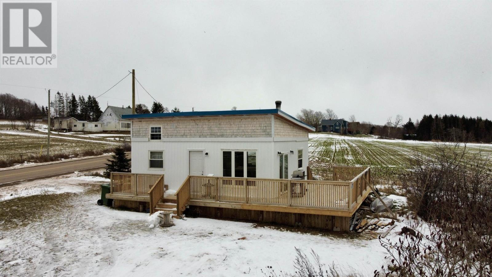 583 Burlington Road, Long River, Prince Edward Island  C0B 1M0 - Photo 16 - 202529442