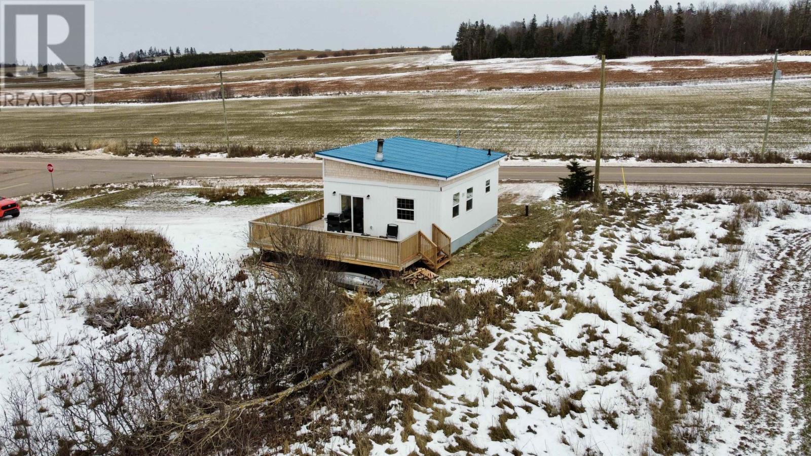 583 Burlington Road, Long River, Prince Edward Island  C0B 1M0 - Photo 18 - 202529442