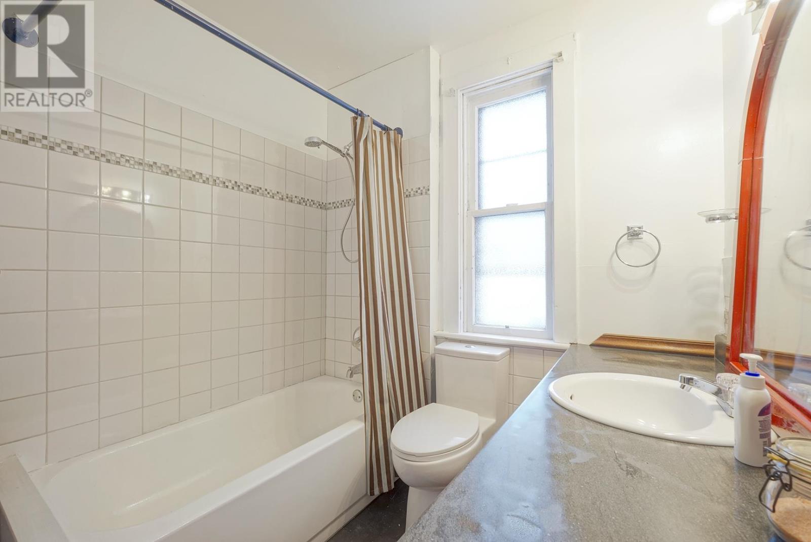 240 Hillsborough Street, Charlottetown, Prince Edward Island  C1A 4X1 - Photo 15 - 202529623