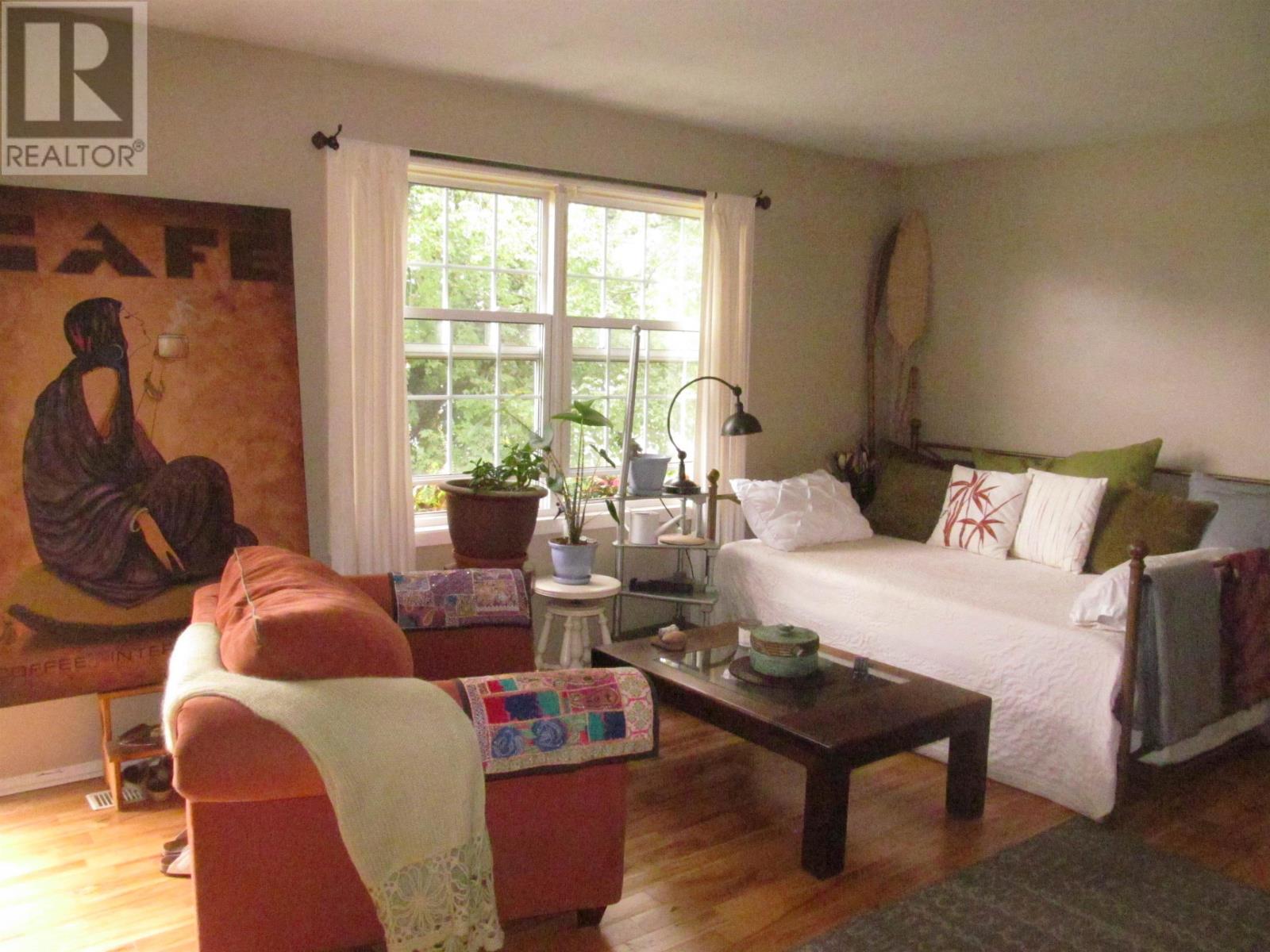 13-15 Macausland Drive, Charlottetown, Prince Edward Island  C1A 6P7 - Photo 15 - 202600160