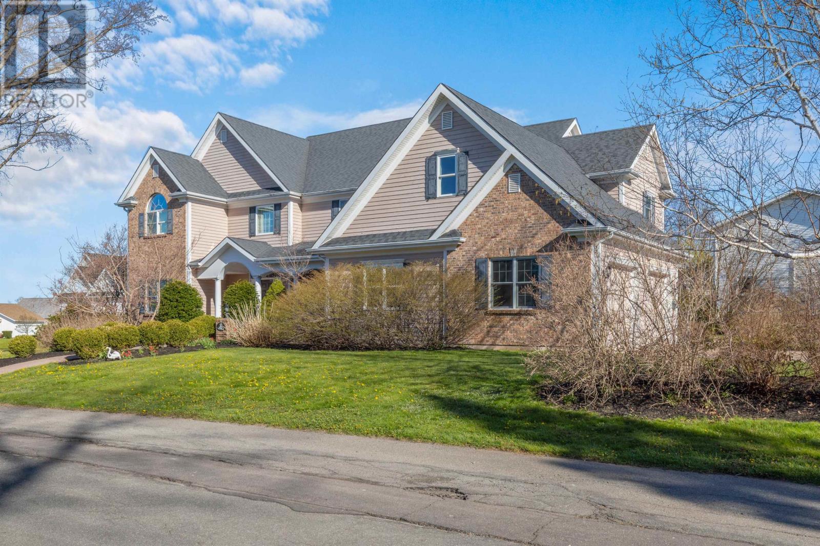 45 Brittany Drive, Charlottetown, Prince Edward Island  C1A 9L8 - Photo 1 - 202600237