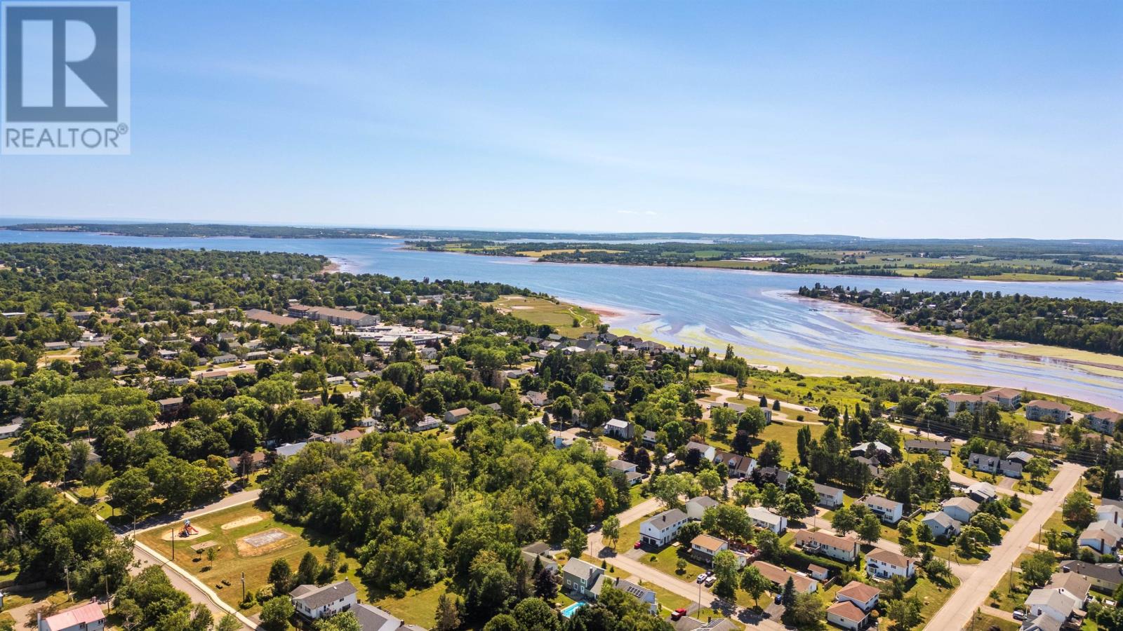 67 Warburton Drive, Charlottetown, Prince Edward Island  C1A 8Z3 - Photo 4 - 202600317