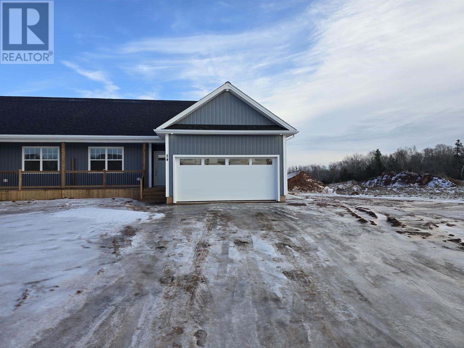 124 Kindred Avenue, Charlottetown, Prince Edward Island  C1C 0Y8 - Photo 1 - 202600350