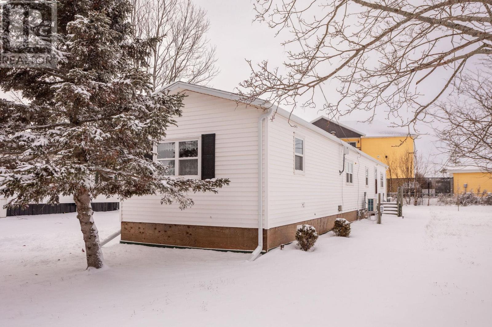 80 Heritage Drive, Cornwall, Prince Edward Island  C0A 1H5 - Photo 4 - 202600590