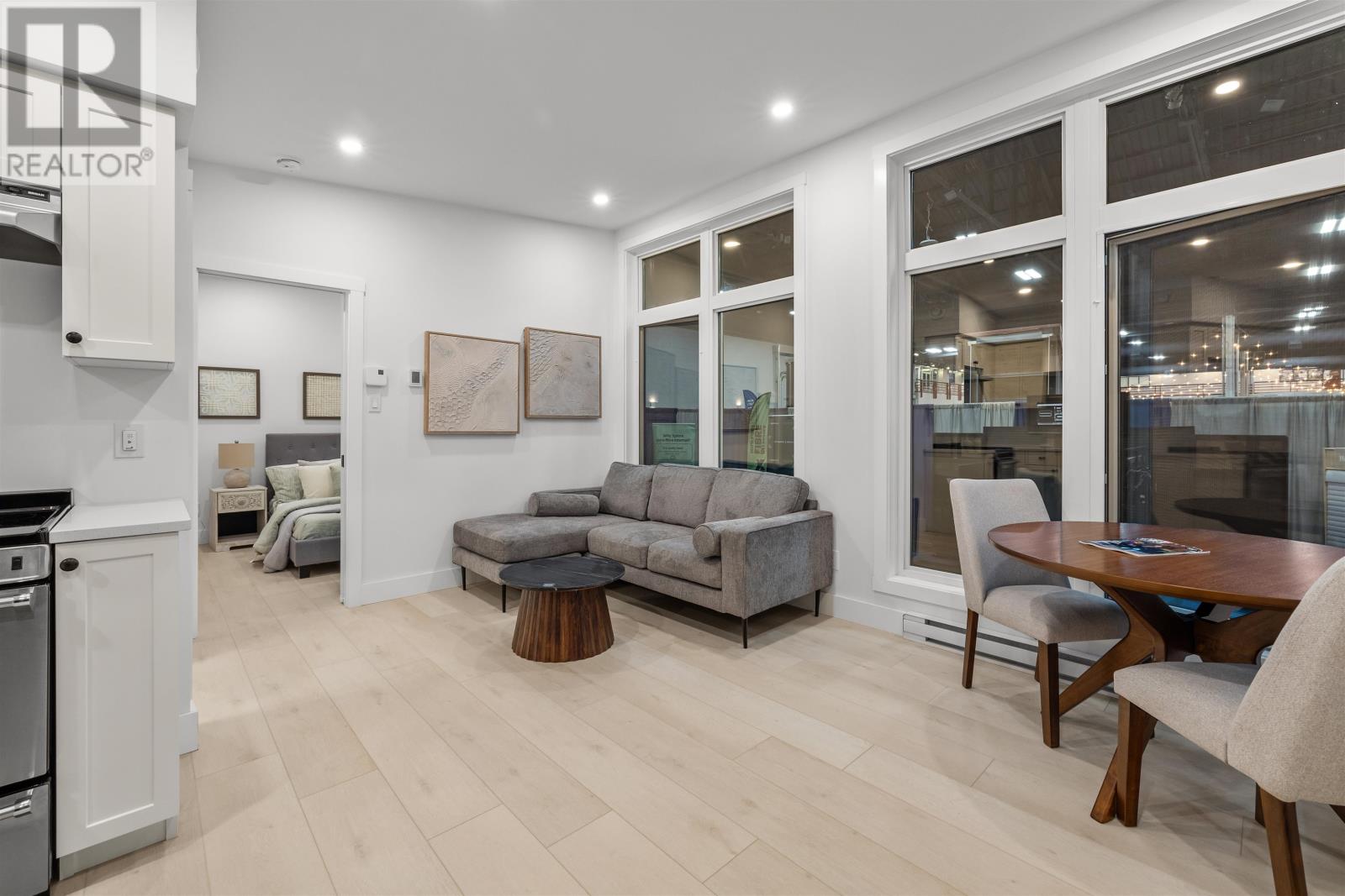 17 Myrtle Street, Stratford, Prince Edward Island  C1B 1P4 - Photo 2 - 202600645