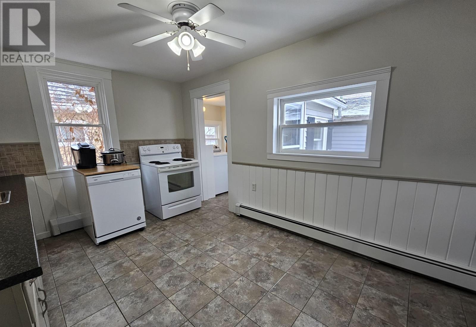 47 Douglas Street, Charlottetown, Prince Edward Island  C1A 2J3 - Photo 10 - 202601272