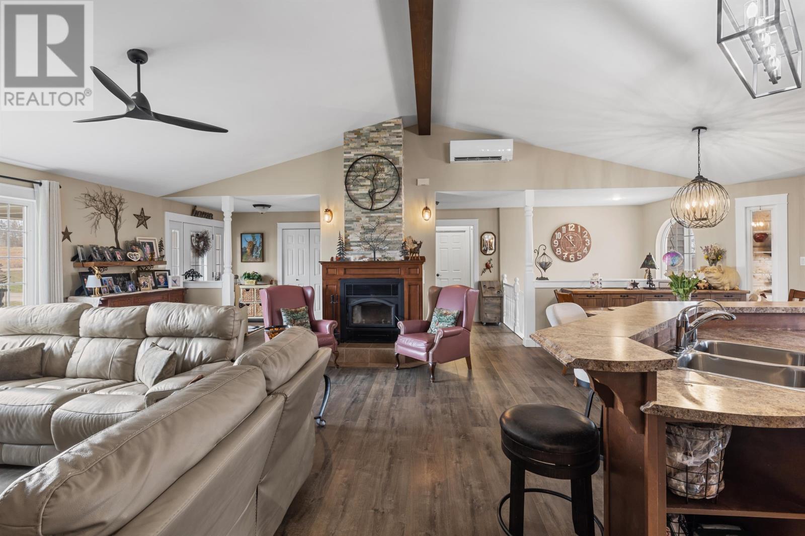 222 Murphy Road, Clermont, Prince Edward Island  C0B 1M0 - Photo 14 - 202601413