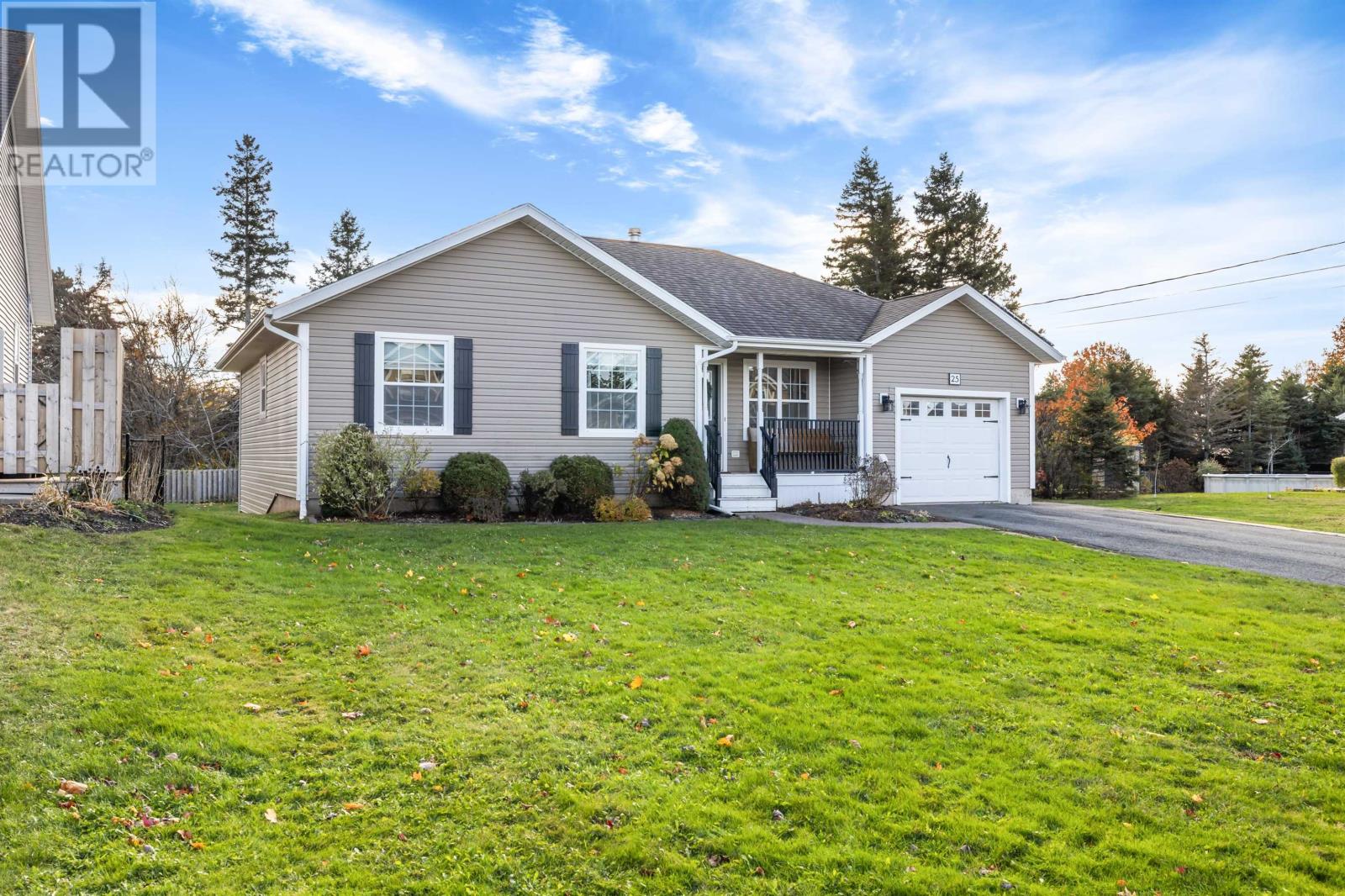 25 Gardiner Drive, Charlottetown, Prince Edward Island  C1E 0J7 - Photo 1 - 202601421