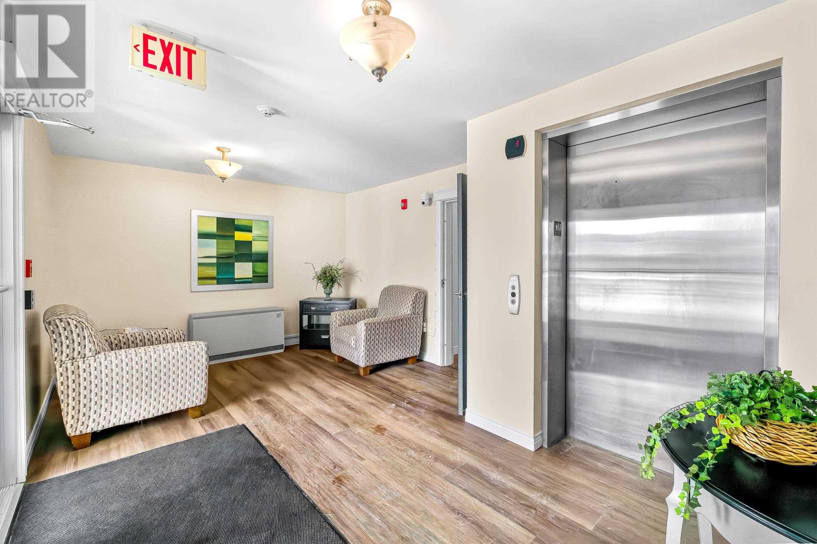 #201 30 St. Stephen Street, Summerside, Prince Edward Island  C1N 0E3 - Photo 2 - 202601520