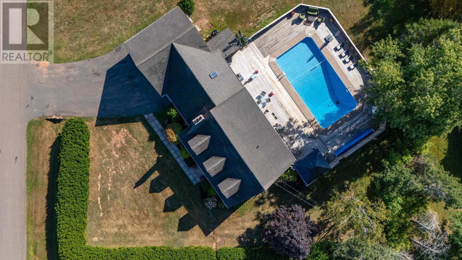 138 Cathy Drive, Cornwall, Prince Edward Island  C0A 1H0 - Photo 4 - 202601674