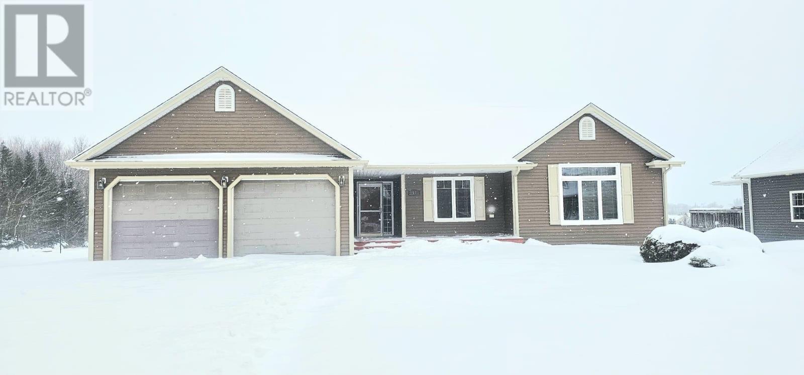 53 Bonavista Avenue, Stratford, Prince Edward Island  C1B 0E5 - Photo 1 - 202601726