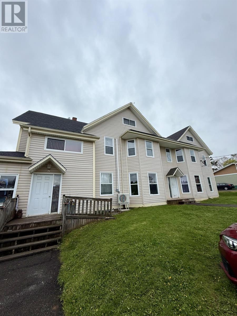 6 Pond Street, Charlottetown, Prince Edward Island  C1A 2P2 - Photo 2 - 202601772