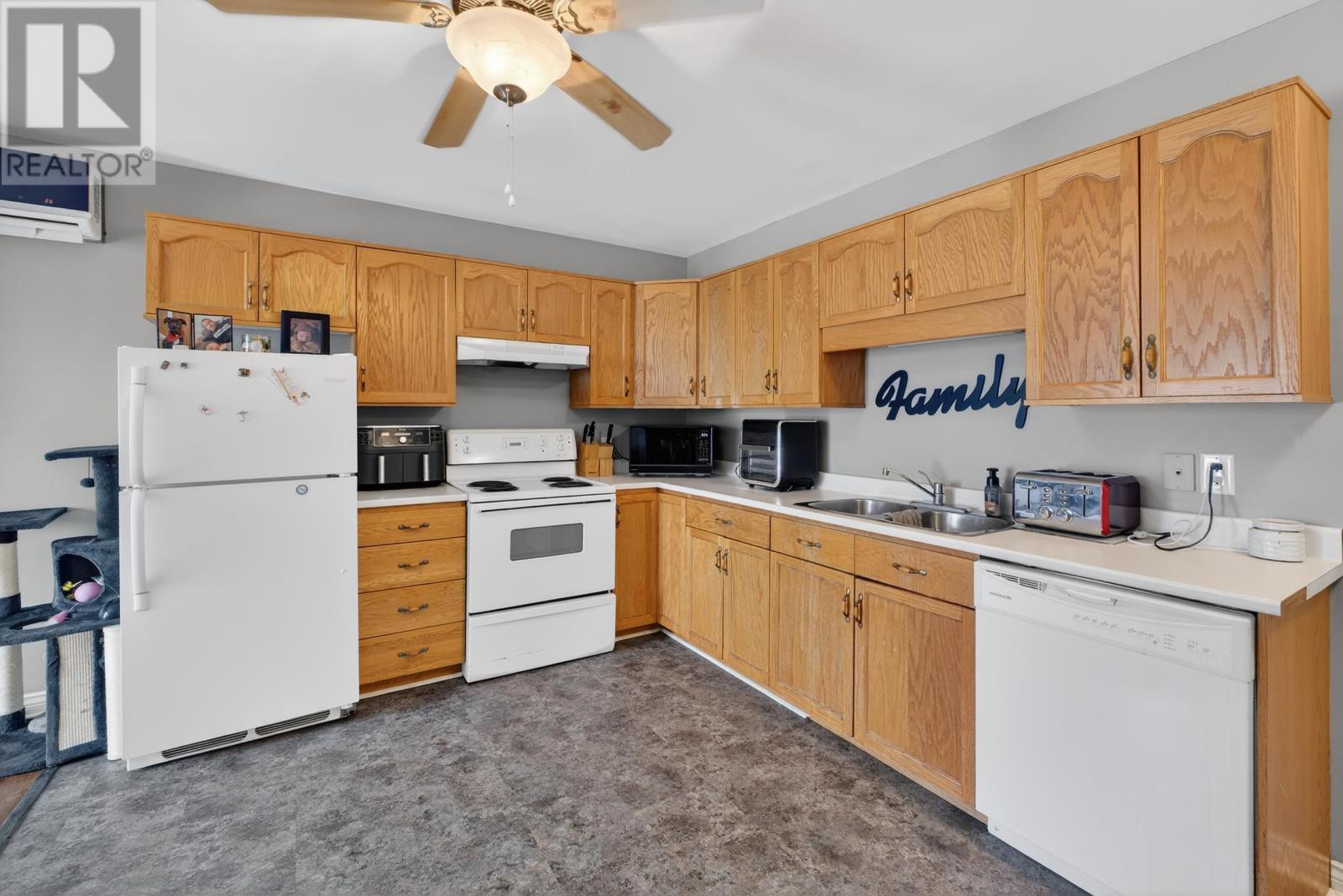 125 Lady Slipper Drive N, Miscouche, Prince Edward Island  C0B 1T0 - Photo 38 - 202601966