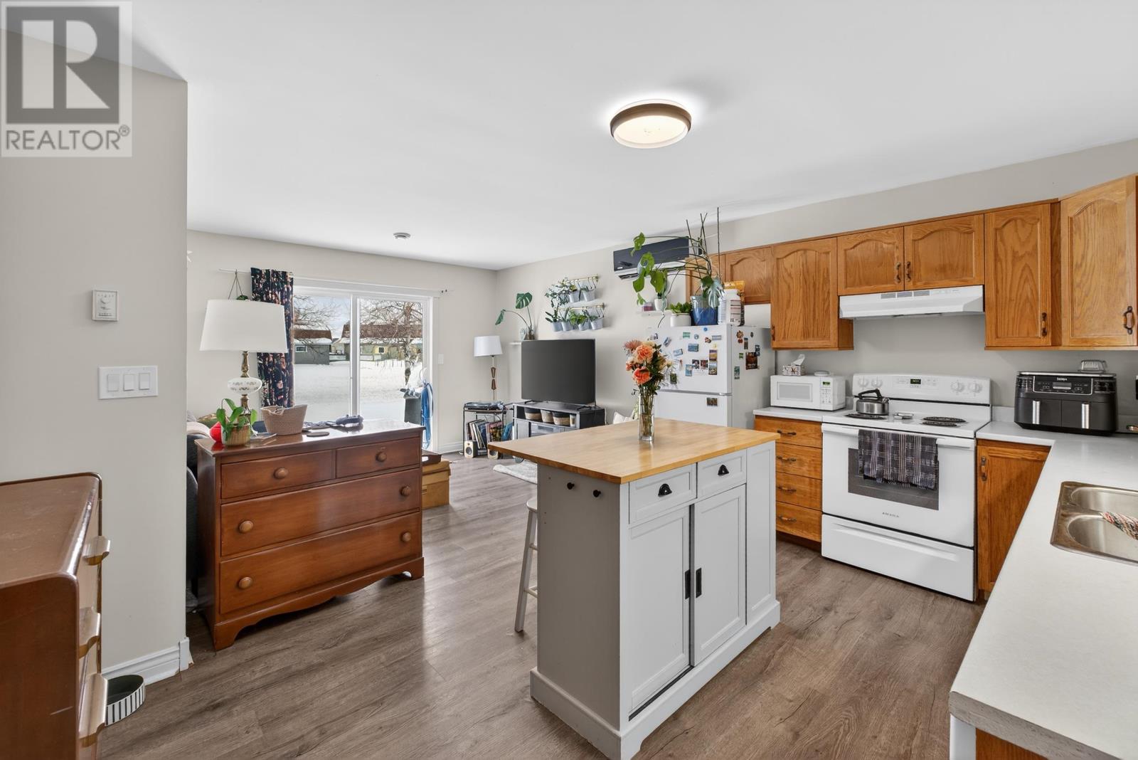 125 Lady Slipper Drive N, Miscouche, Prince Edward Island  C0B 1T0 - Photo 6 - 202601966