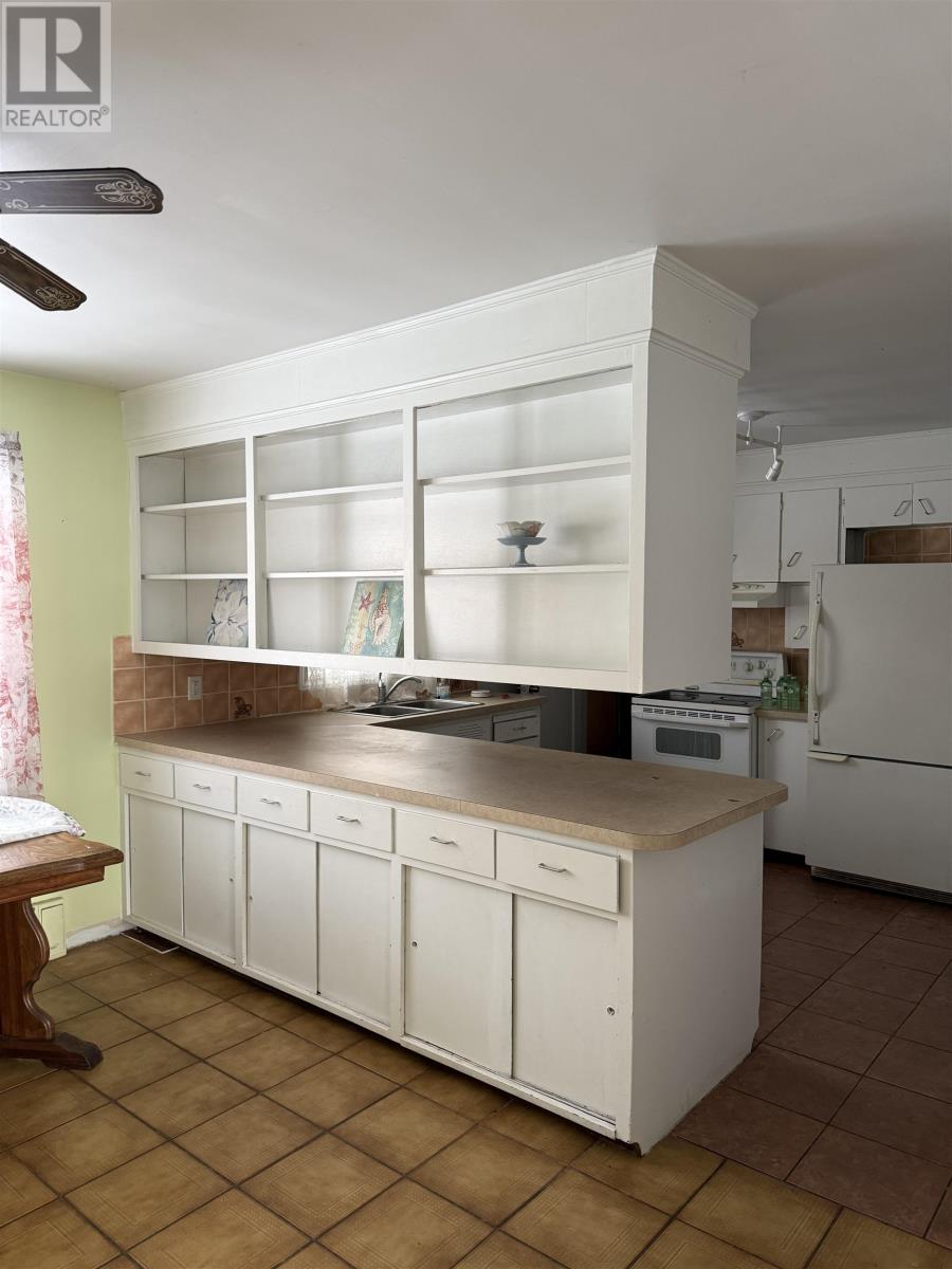 99 Belvedere Avenue, Charlottetown, Prince Edward Island  C1A 4P3 - Photo 3 - 202602362