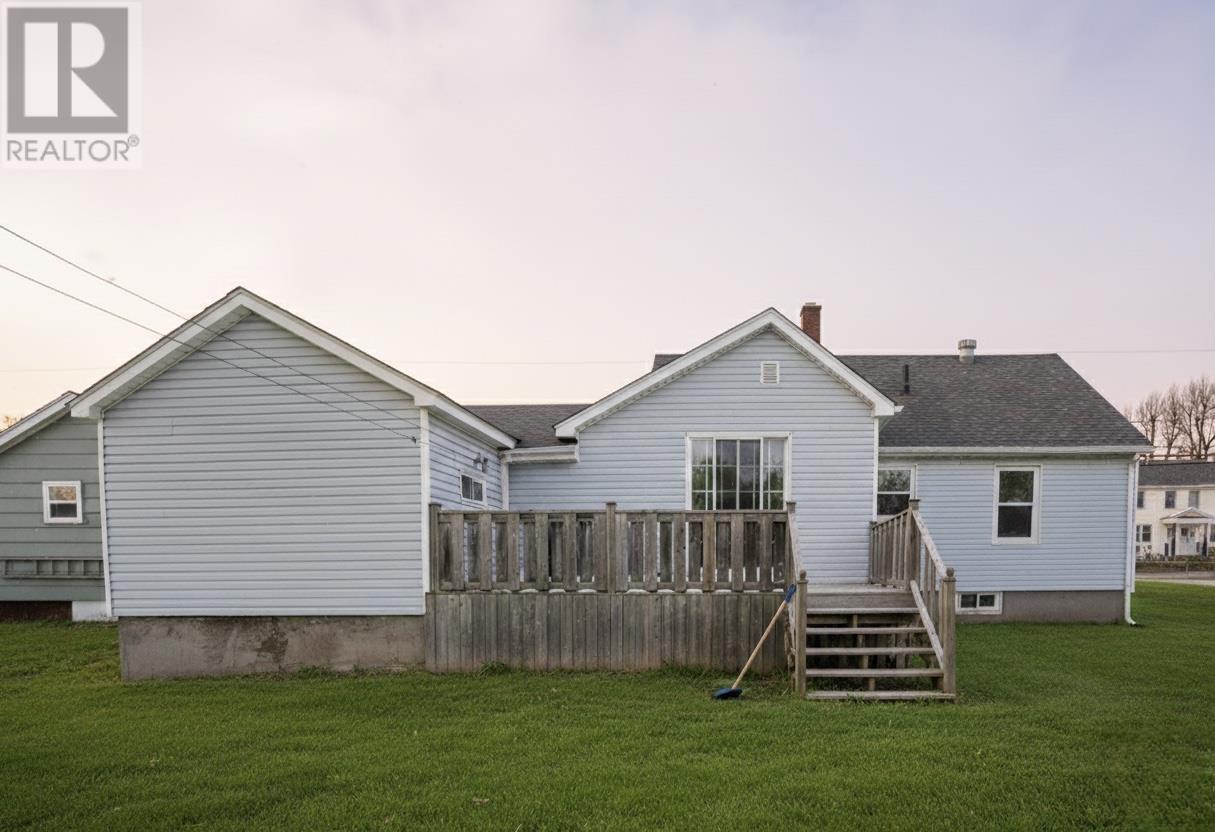 253 Granville Street, Summerside, Prince Edward Island  C1N 3A8 - Photo 4 - 202602393
