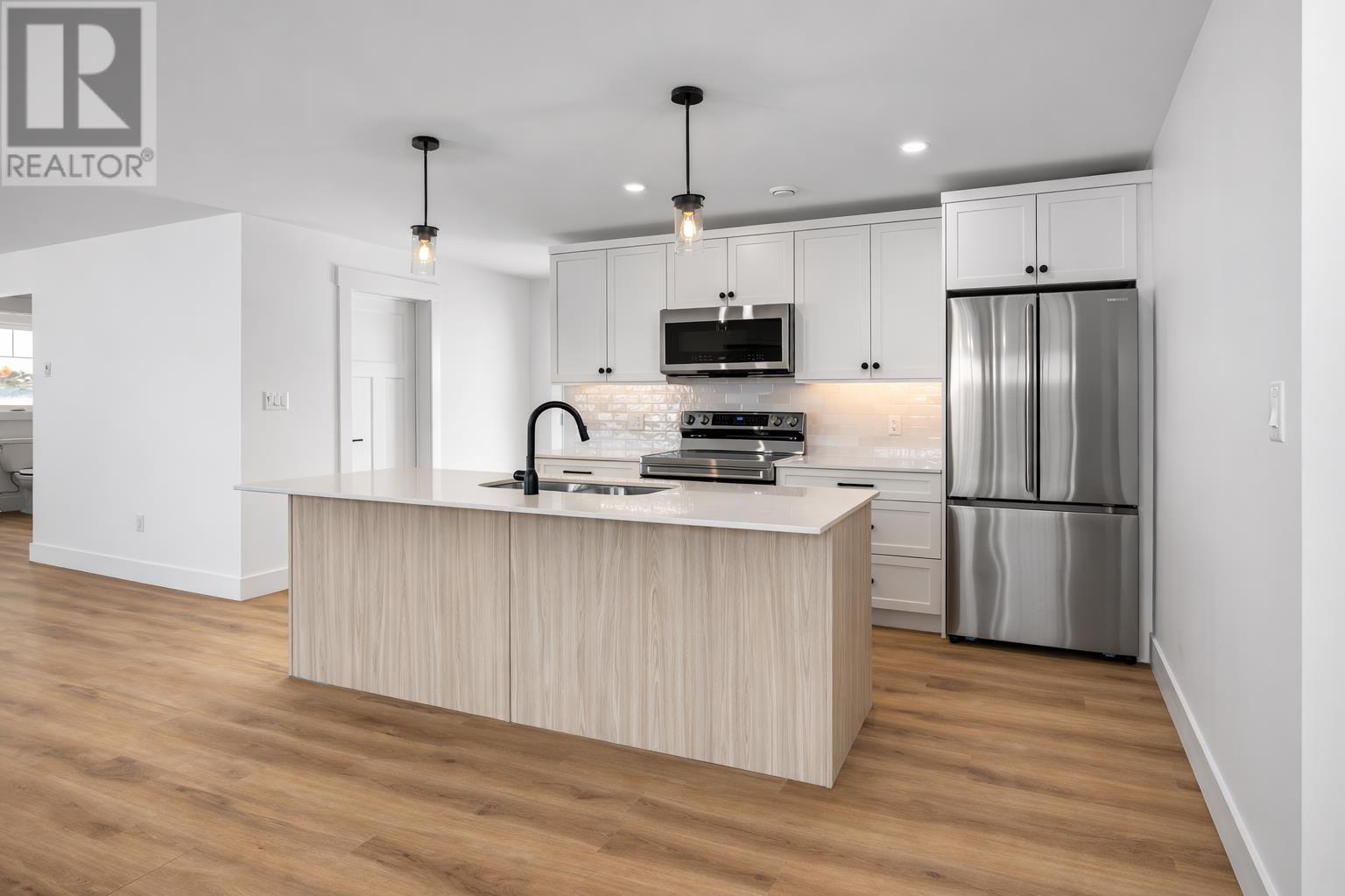 137 Oak Drive, Charlottetown, Prince Edward Island  C1A 6T4 - Photo 4 - 202602429