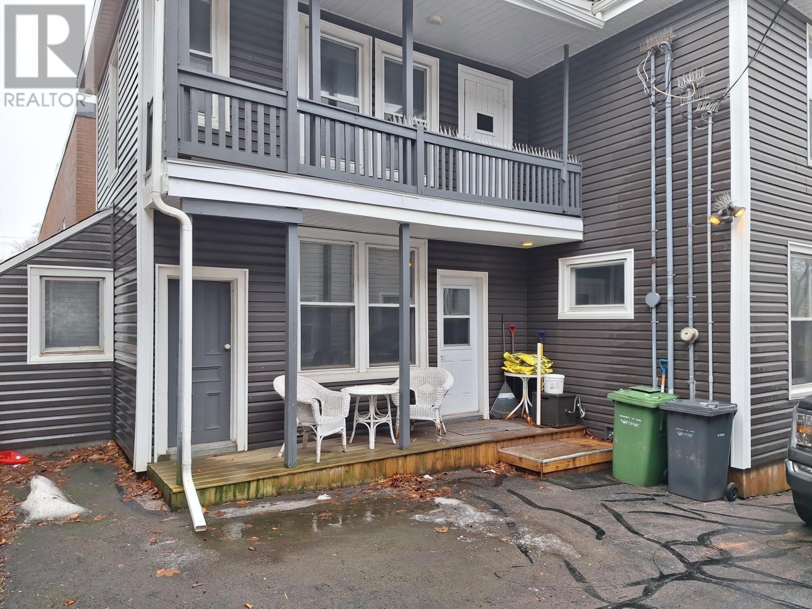 76 76 Kent Street, Charlottetown, Prince Edward Island  C1A 1M9 - Photo 2 - 202602661