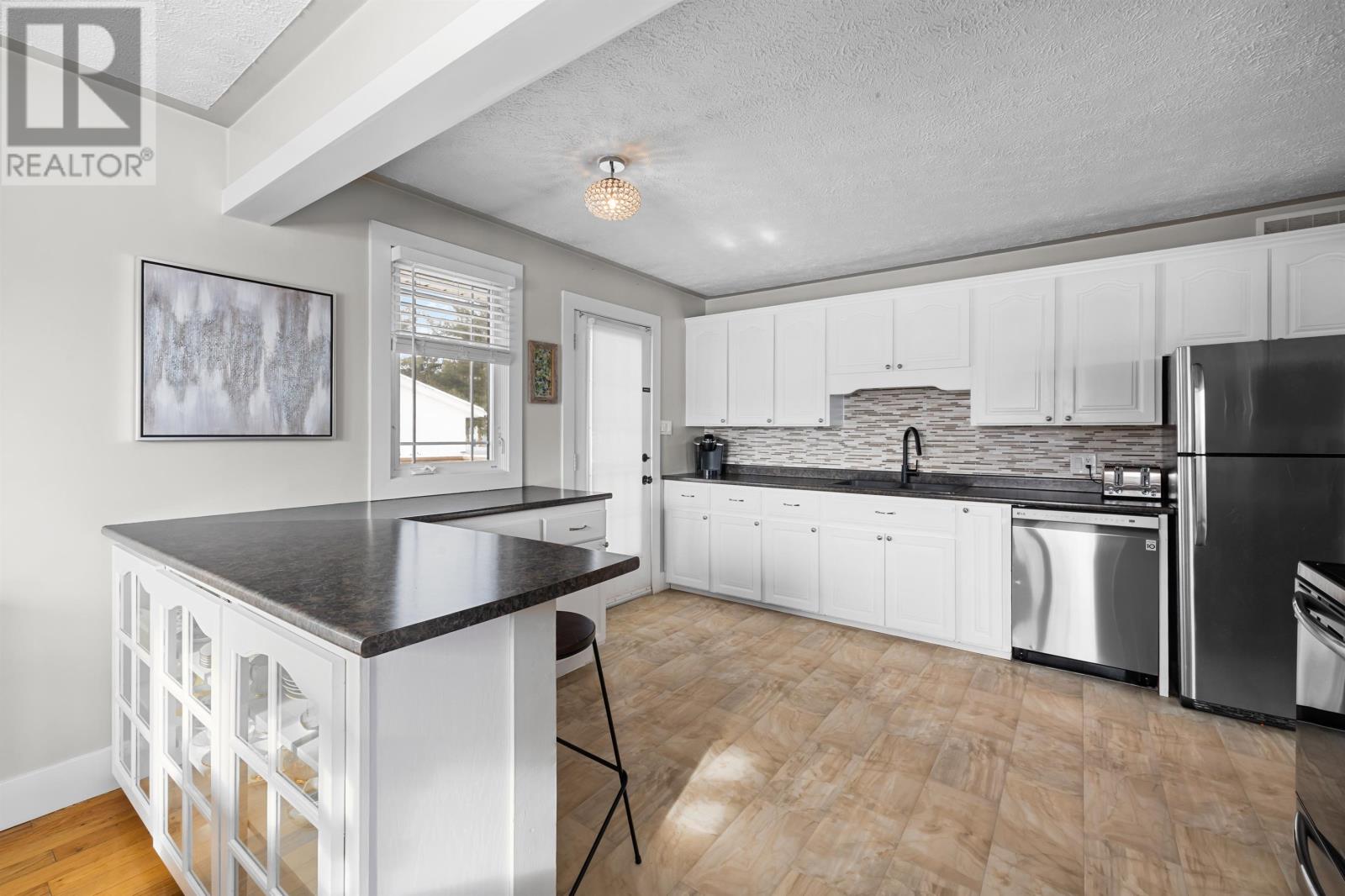 27 Queens Road, Cornwall, Prince Edward Island  C0A 1H8 - Photo 14 - 202602671