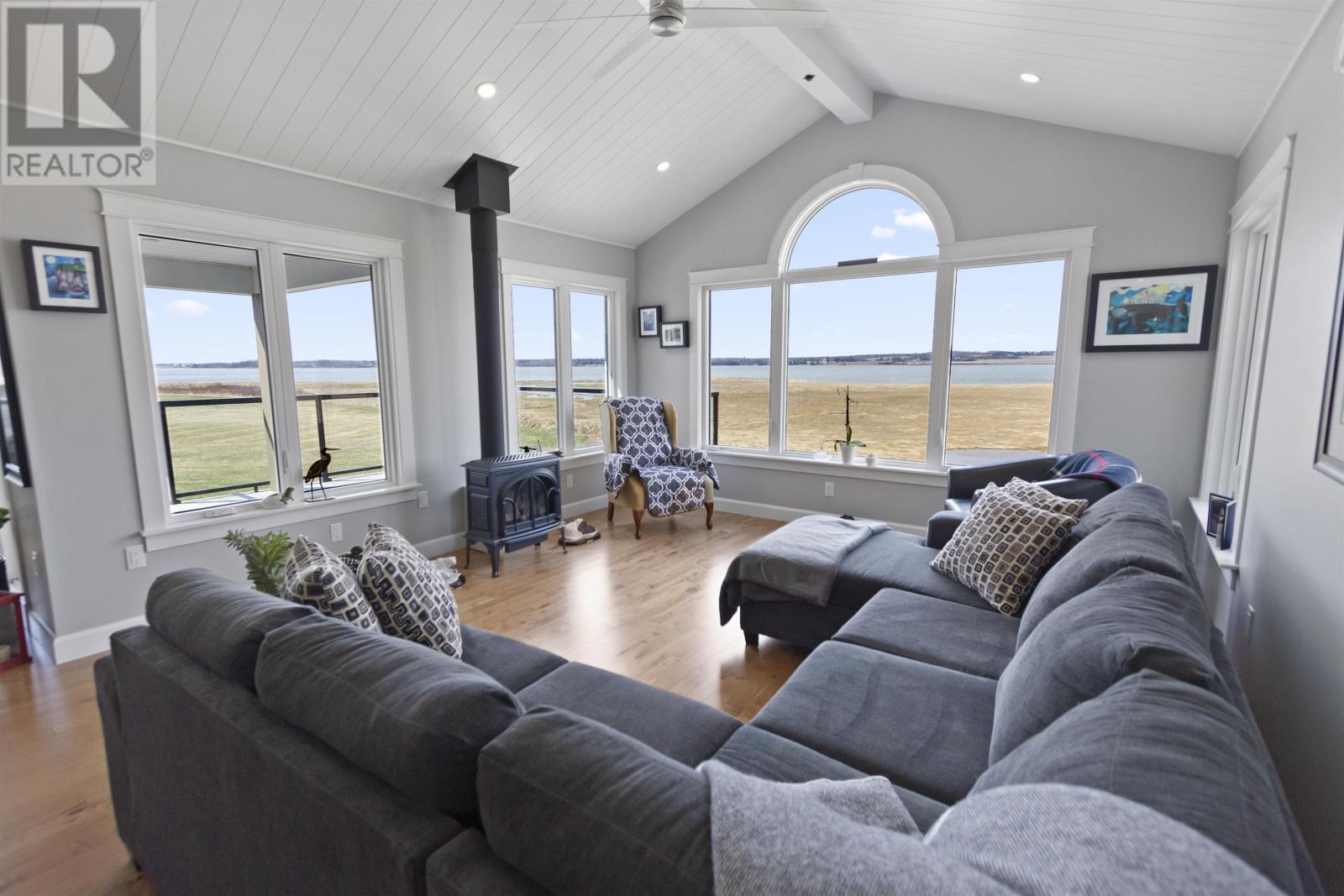 330 Birkallum Drive, Mermaid, Prince Edward Island  C1B 0T6 - Photo 16 - 202602778