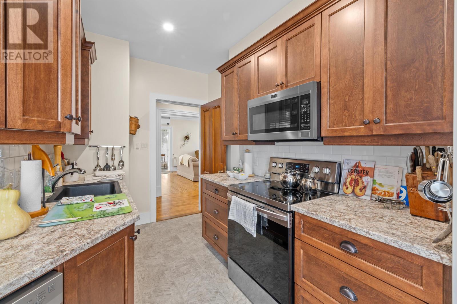 91 Central Street, Summerside, Prince Edward Island  C1N 3L2 - Photo 5 - 202602893