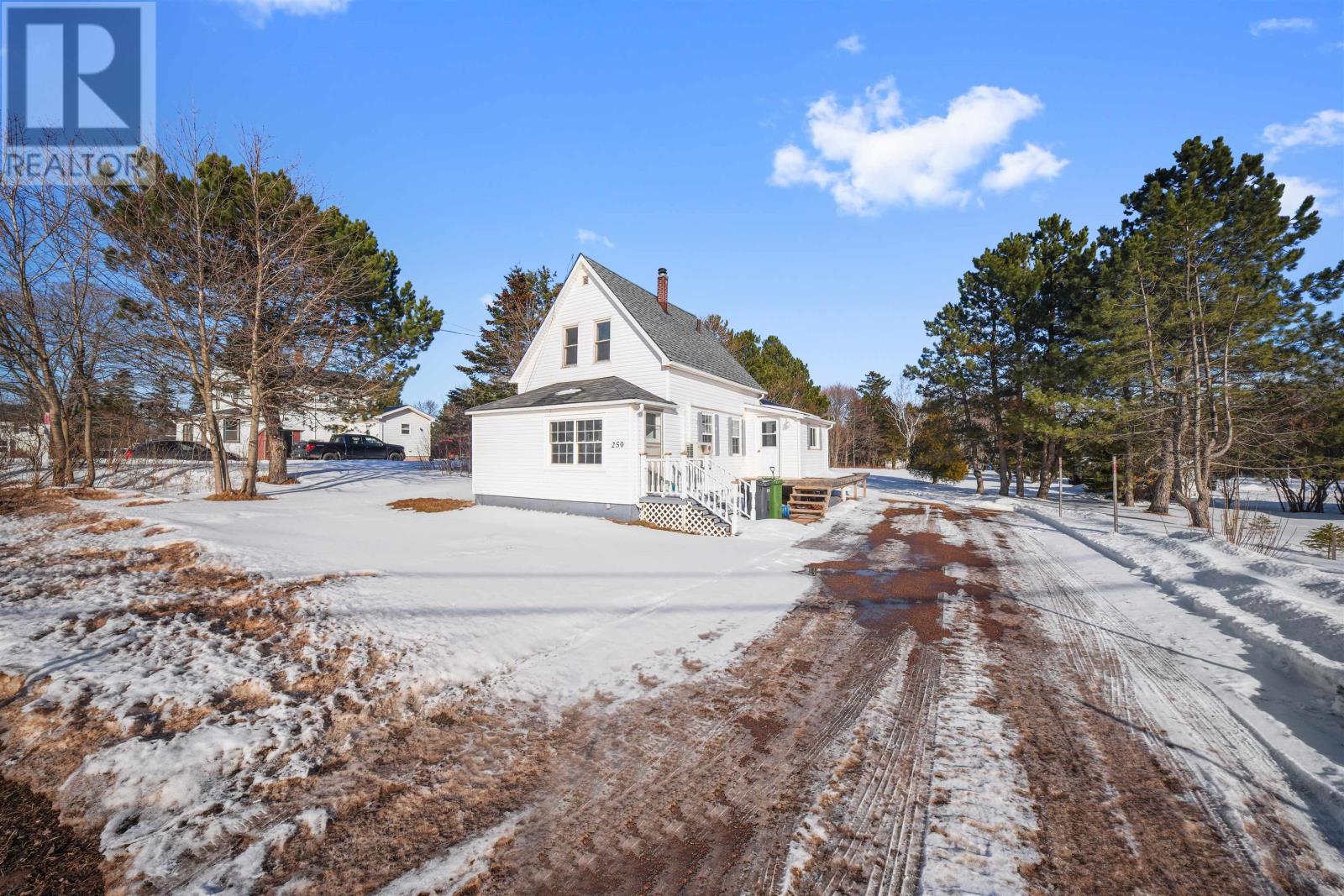 250 Church Street, Tignish, Prince Edward Island  C0B 2B0 - Photo 5 - 202602961