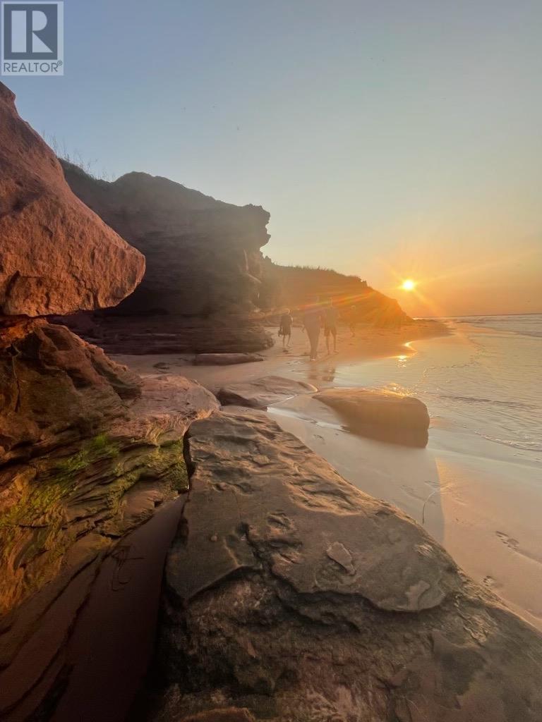 38 Basinview Crescent, Darnley, Prince Edward Island  C0B 1M0 - Photo 2 - 202603060