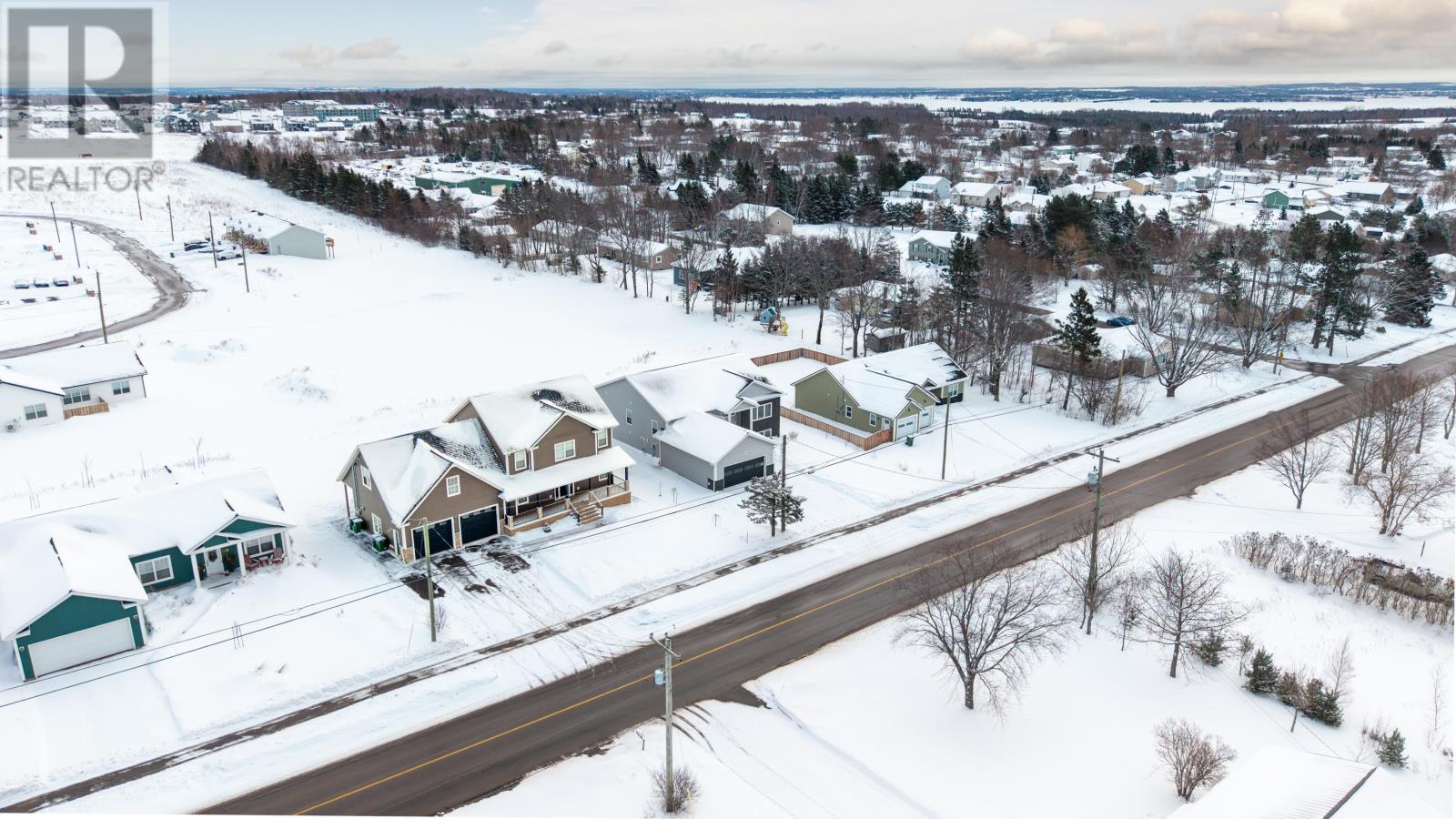 90 Macrae Drive, Charlottetown, Prince Edward Island  C1C 0S5 - Photo 2 - 202603163